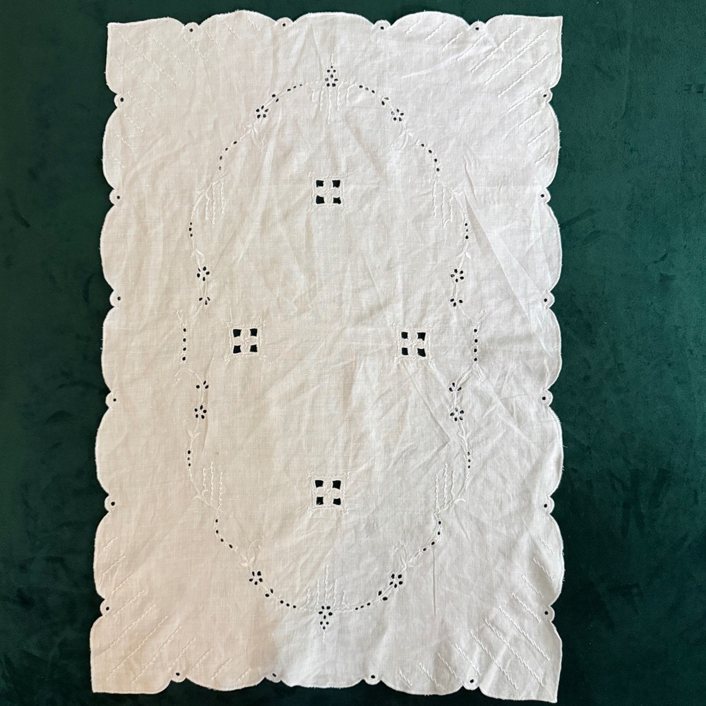 White Embroidered Cutwork Dresser Scarf 16x23 Scalloped Edge Table Linen